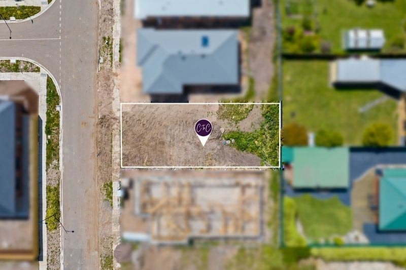 11 Cousins Street Colac VIC, Colac - Image 1