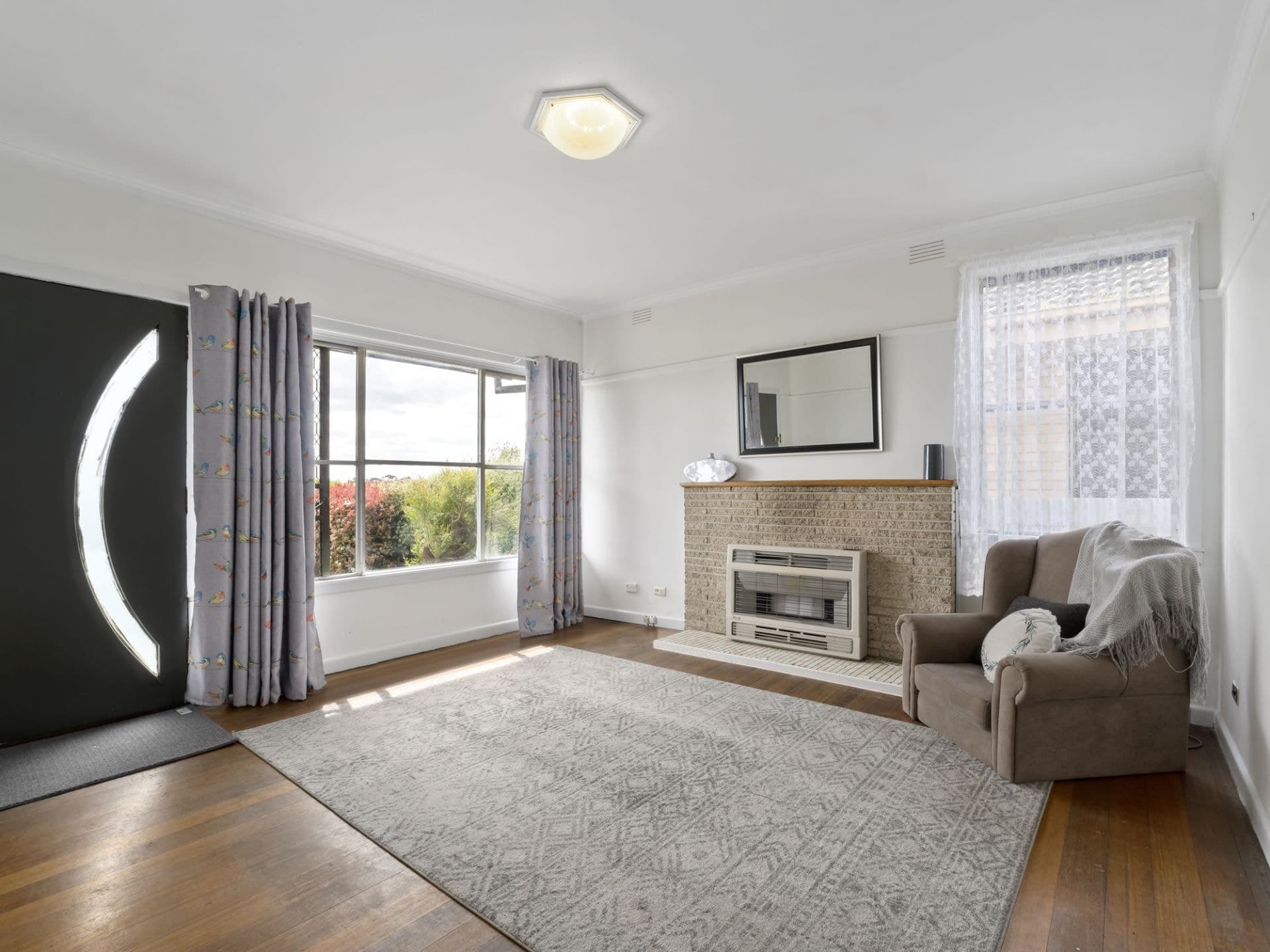 136 Armstrong Street Colac VIC, Colac - Thumbnail 2