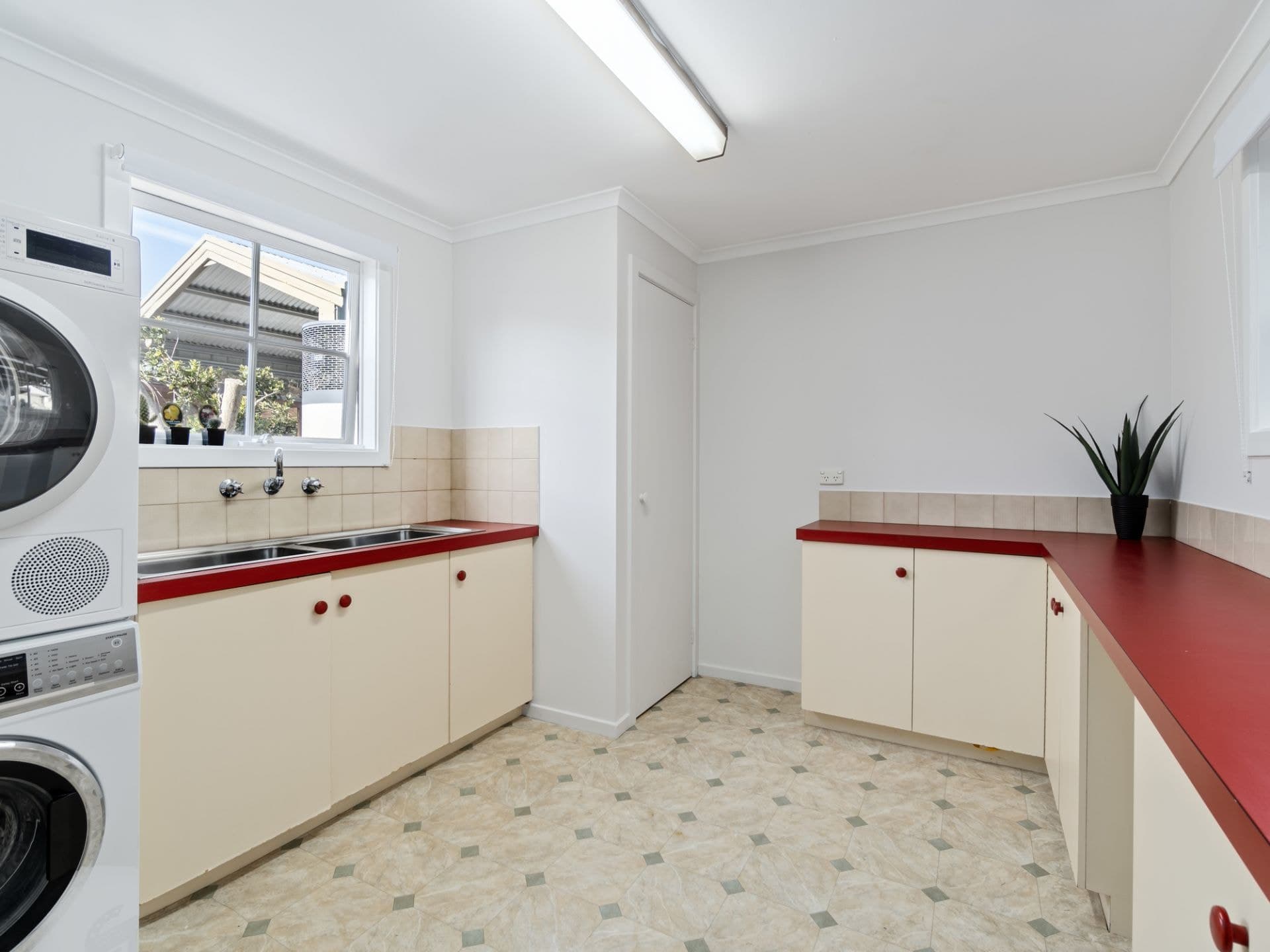 14 Wallace Street Colac VIC, Colac - Thumbnail 8
