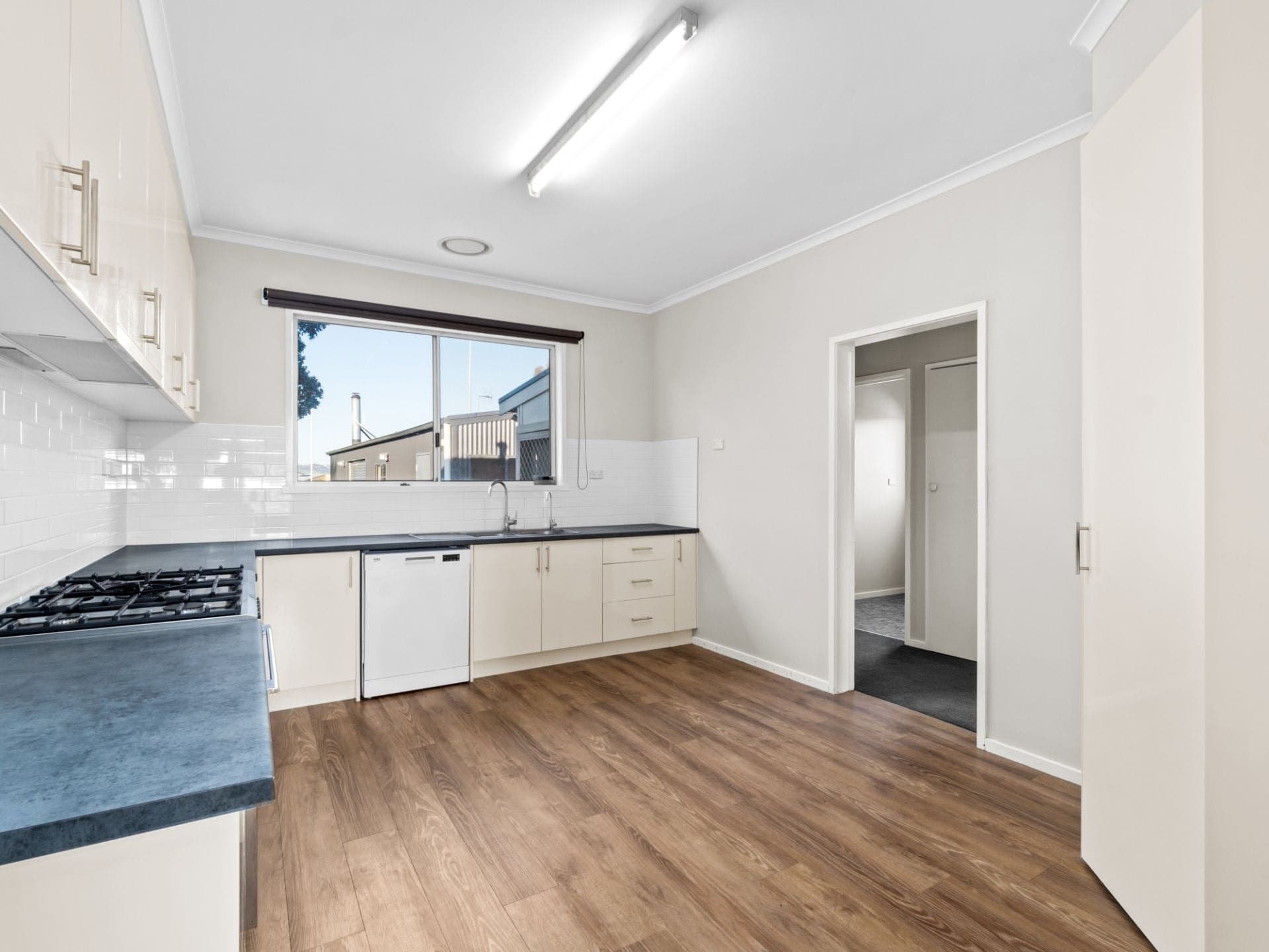 12 Carr Street Colac VIC, Colac - Thumbnail 3