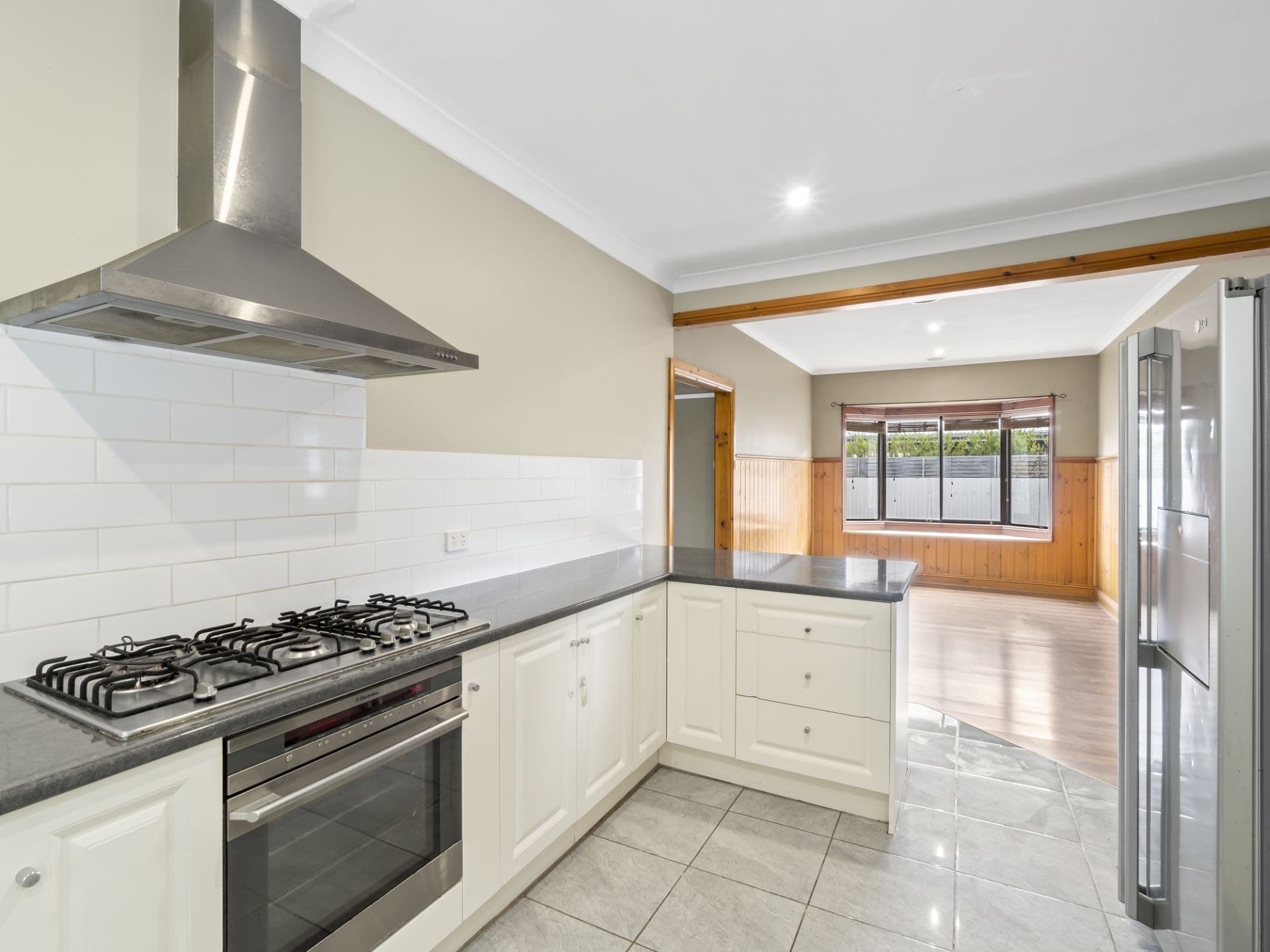 98 Church Street Colac VIC, Colac - Thumbnail 3