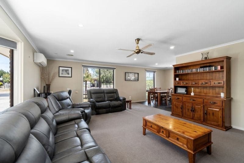 19 Hill Street Colac VIC, Colac - Thumbnail 4