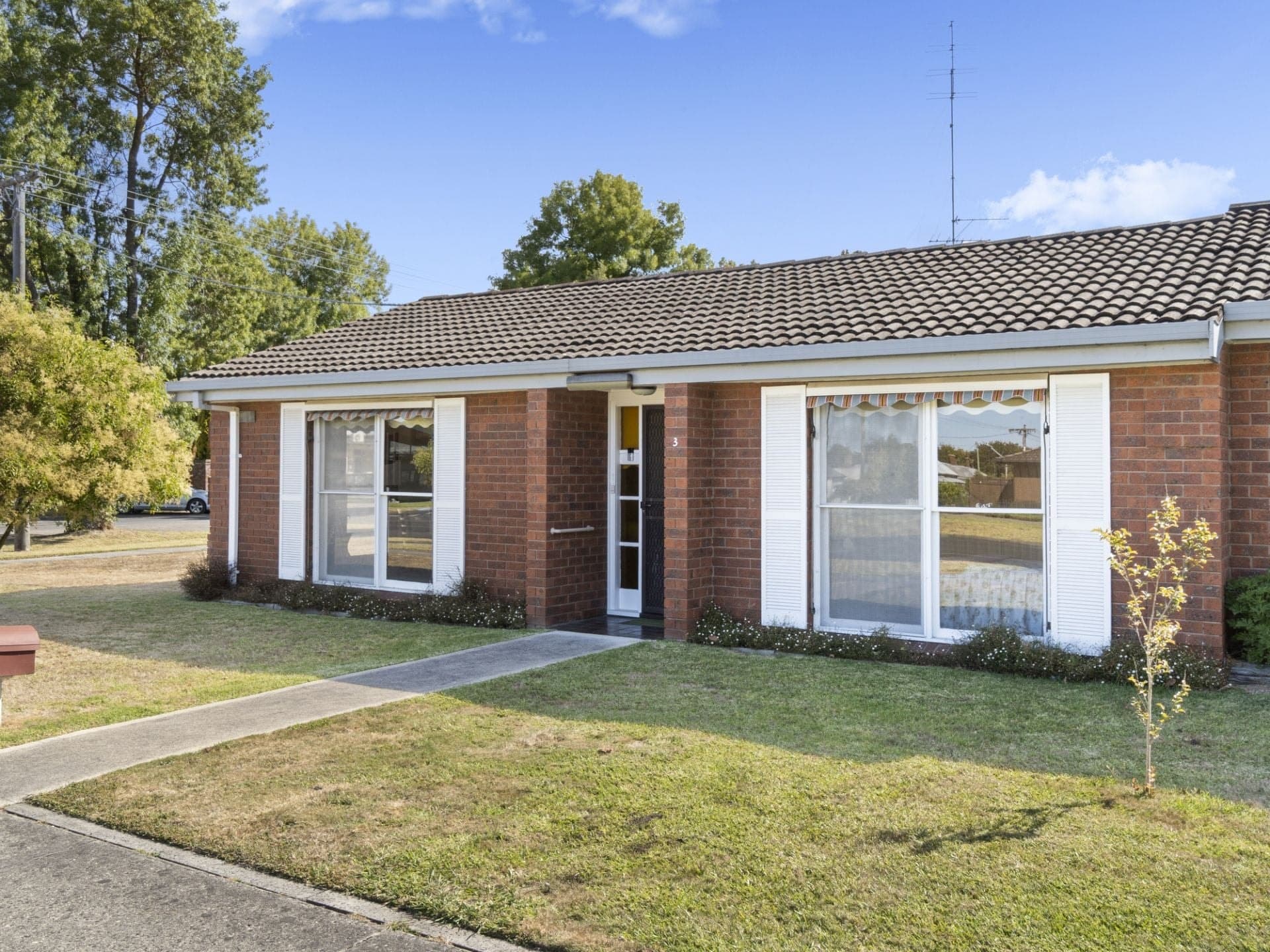 3/25 - 27 Gellibrand Street Colac VIC, Colac - Image 1