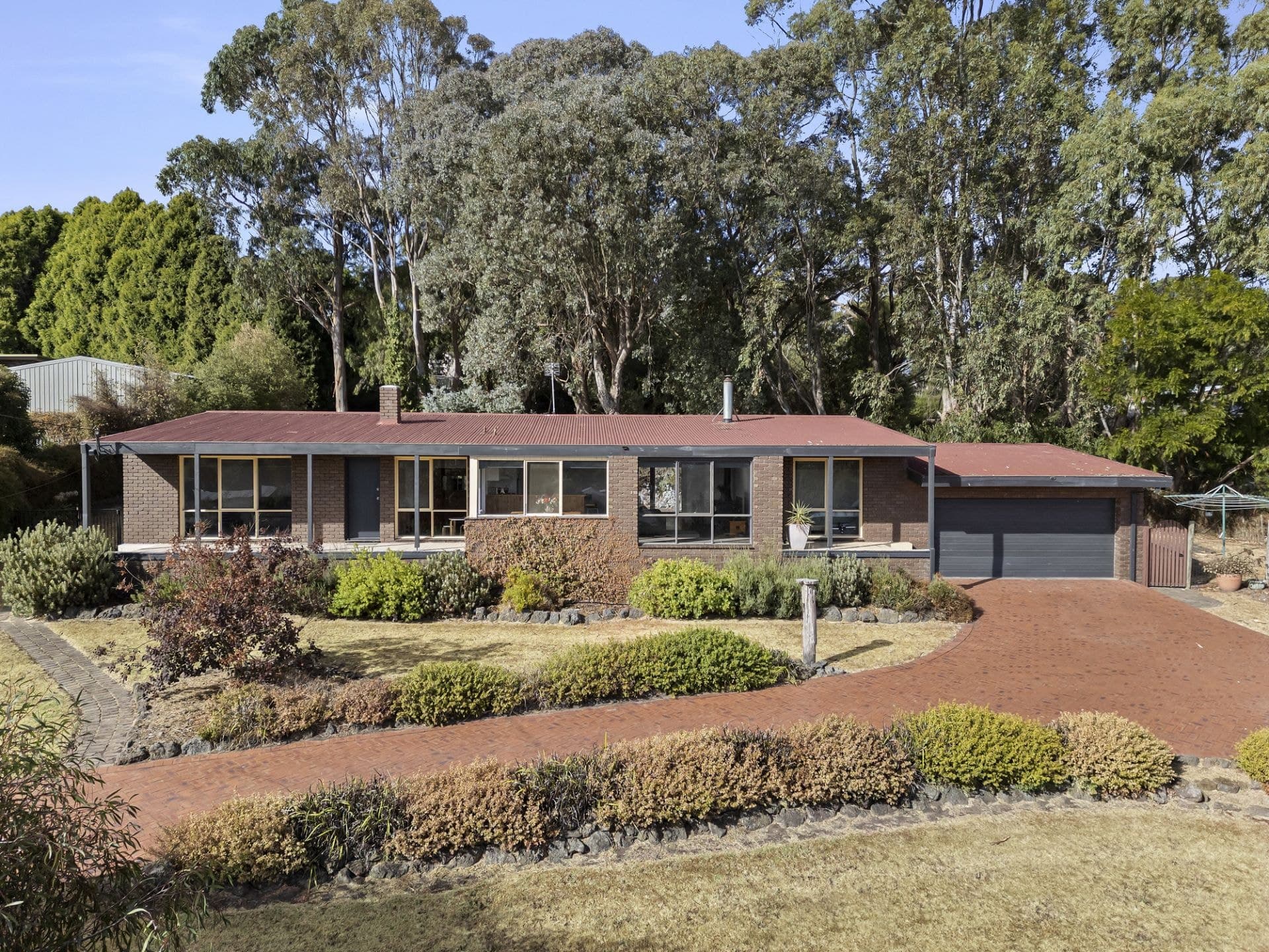 16 Howarth Street Elliminyt VIC, Elliminyt - Image 1