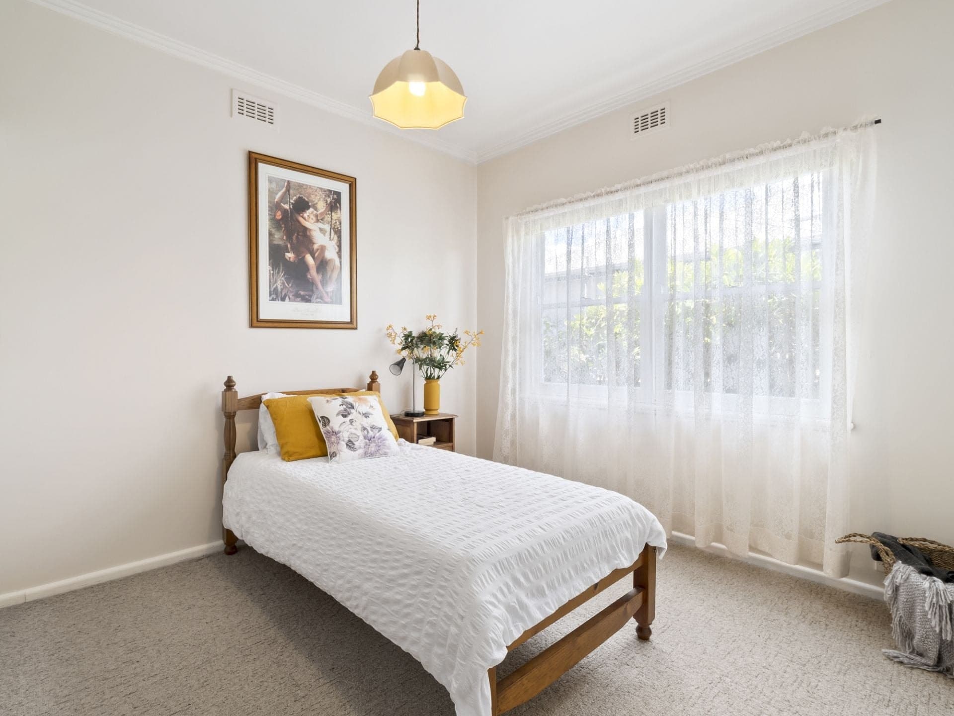 72 Armstrong Street Colac VIC, Colac - Thumbnail 3