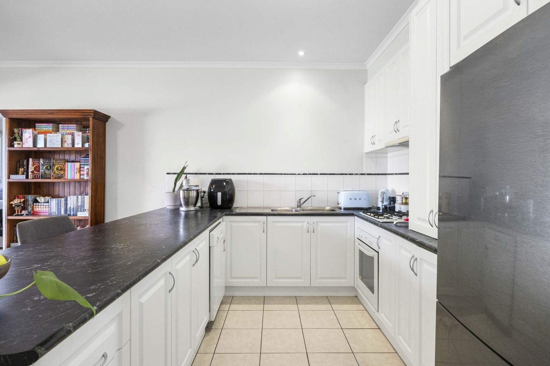 805 Freehold Place, Ballarat Central, Ballarat Central - Thumbnail 5