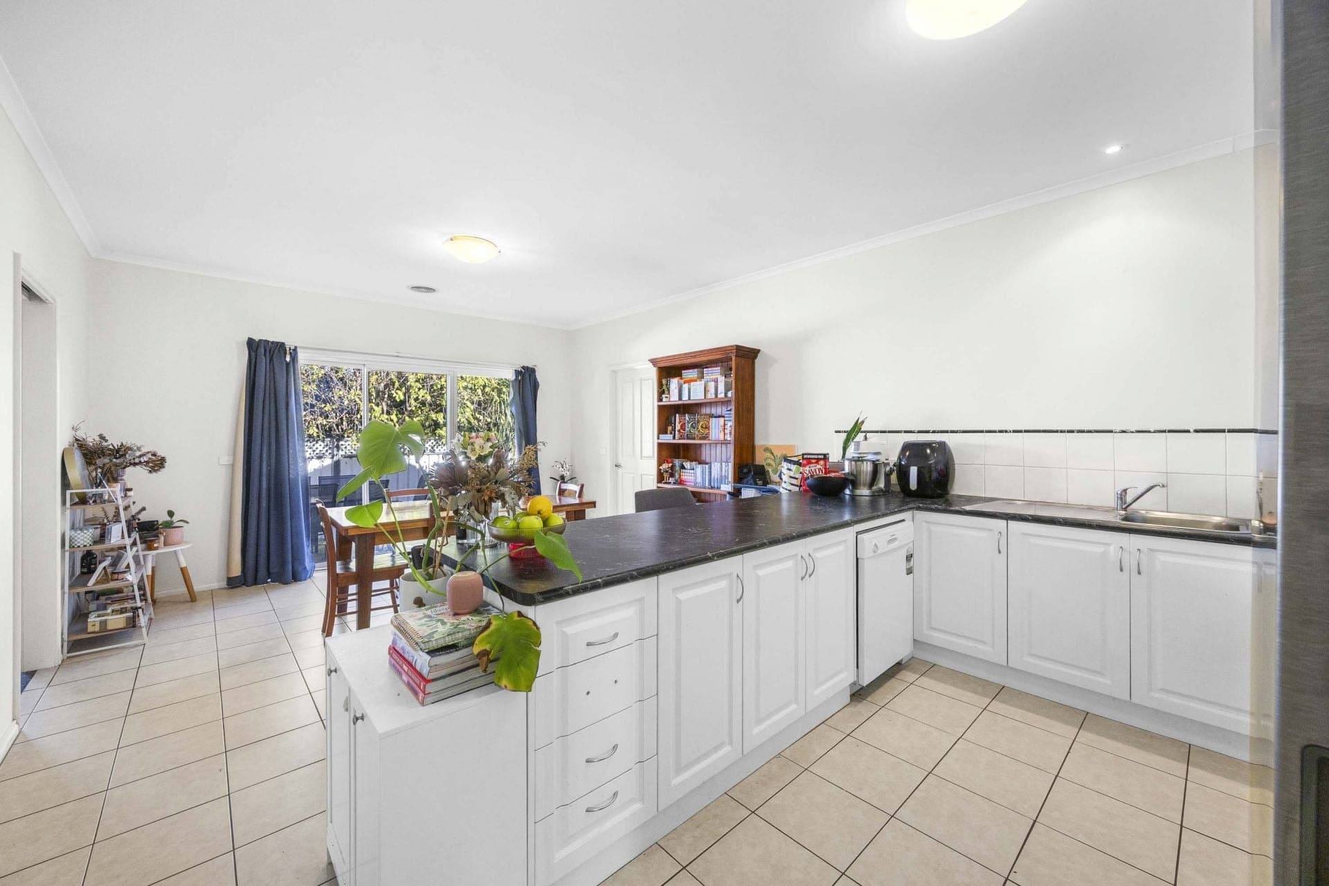 805 Freehold Place, Ballarat Central, Ballarat Central - Thumbnail 6