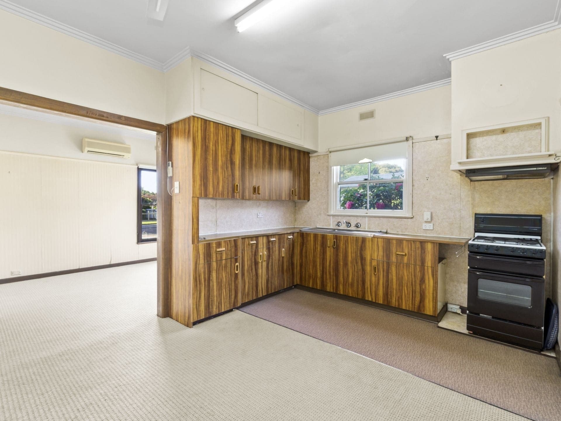 121 Queen Street Colac VIC, Colac - Thumbnail 2