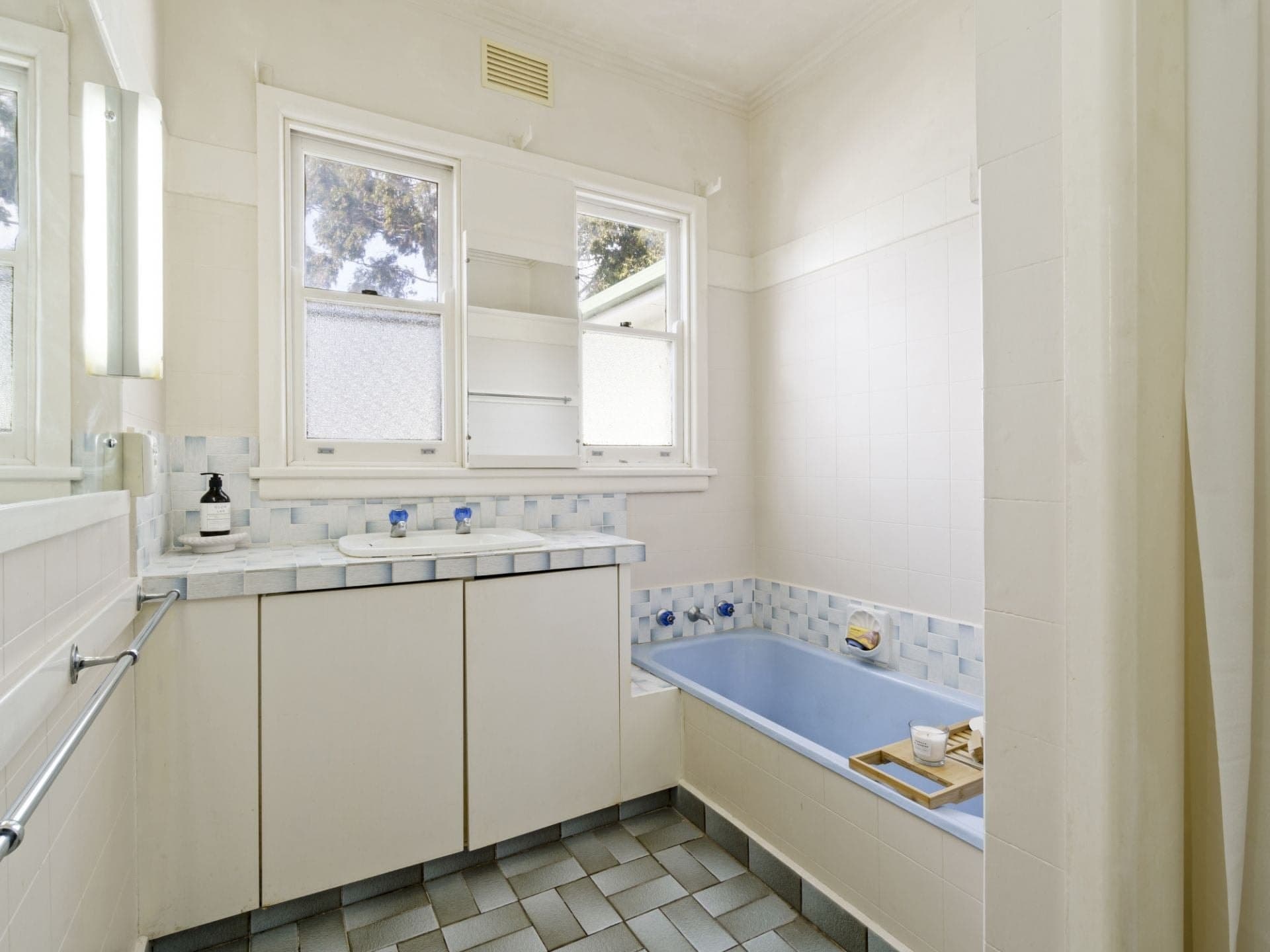 4 Carr Street Colac VIC, Colac - Thumbnail 7