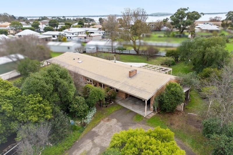 41 Chapel Street Colac VIC, Colac - Thumbnail 2