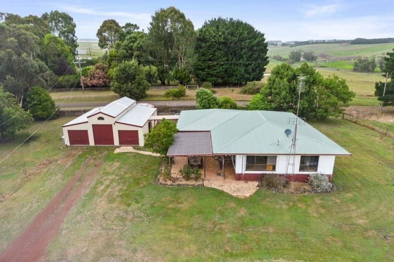 475 Crescent Road Simpson VIC, Simpson - Image 1