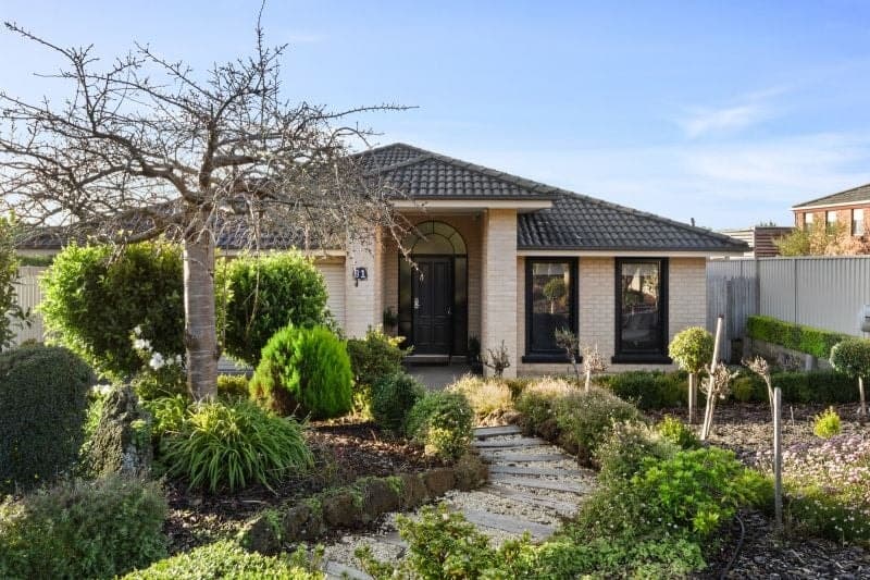 31 Howarth Street Elliminyt VIC, Elliminyt - Image 1