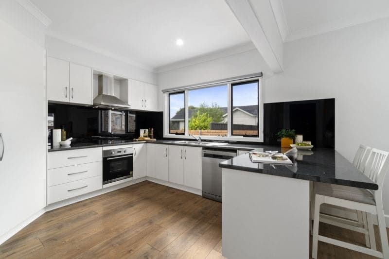 1 Adrian Street Colac VIC, Colac - Thumbnail 3