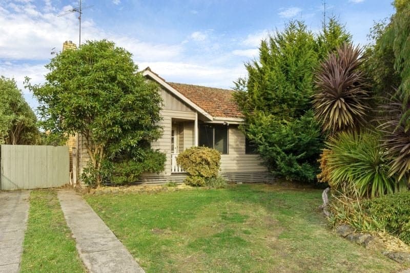 118 Armstrong Street Colac VIC, Colac - Image 1