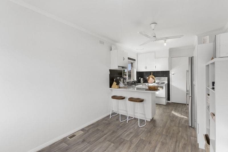 8 James Street Colac VIC, Colac - Thumbnail 3