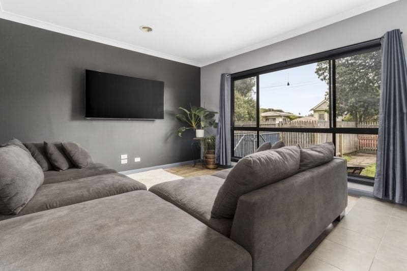 42 Chapel Street Colac VIC, Colac - Thumbnail 2