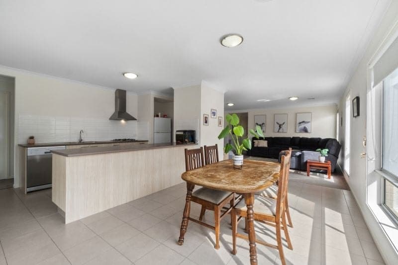 8 Boronia Way Elliminyt VIC, Elliminyt - Thumbnail 3