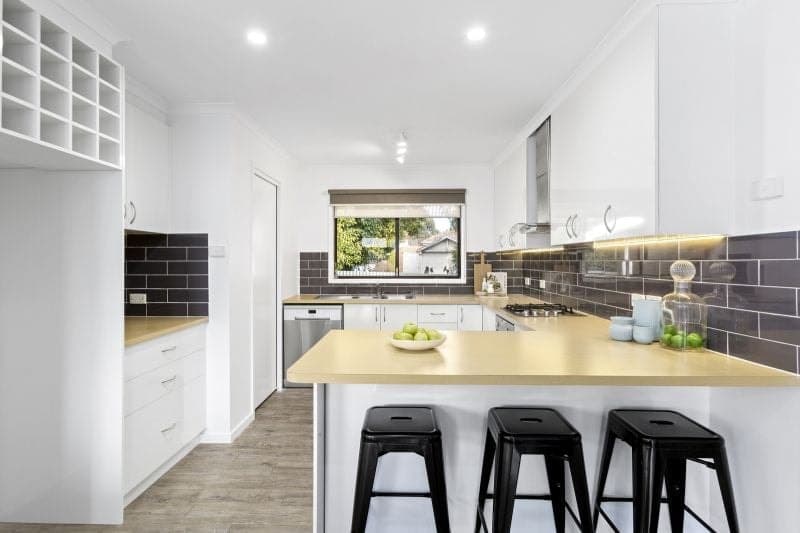 7 Gilmartin Street Colac VIC, Colac - Thumbnail 2