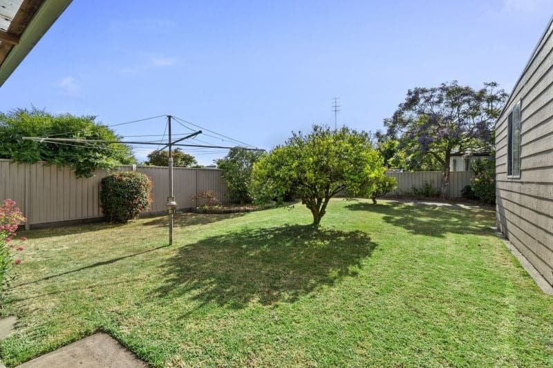 82 Armstrong Street Colac VIC, Colac - Thumbnail 8
