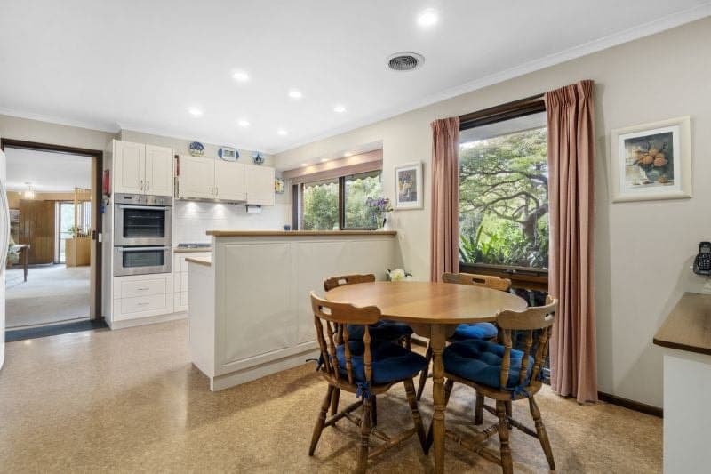 10 Armstrong Street Colac VIC, Colac - Thumbnail 5
