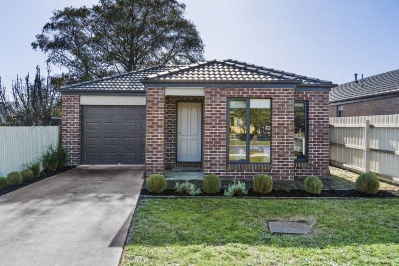 7 Parker Avenue Colac VIC, Colac - Image 1