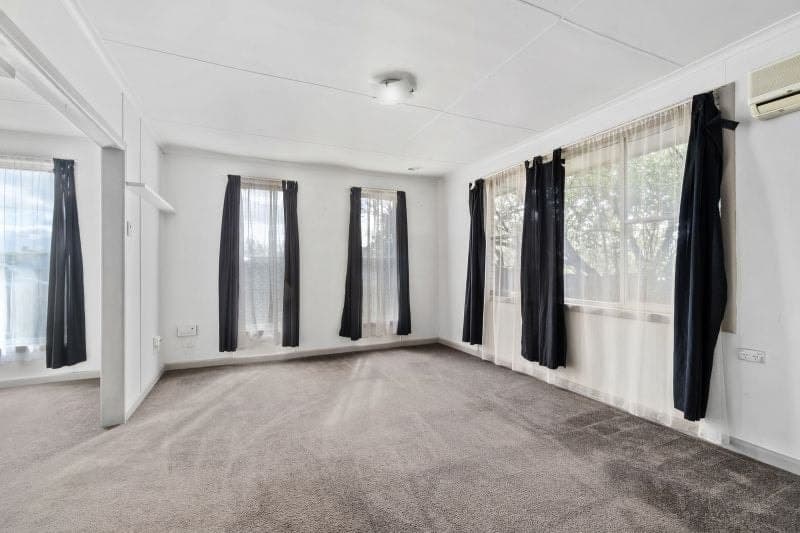 12 Old Port Campbell Road Cobden VIC, Cobden - Thumbnail 3