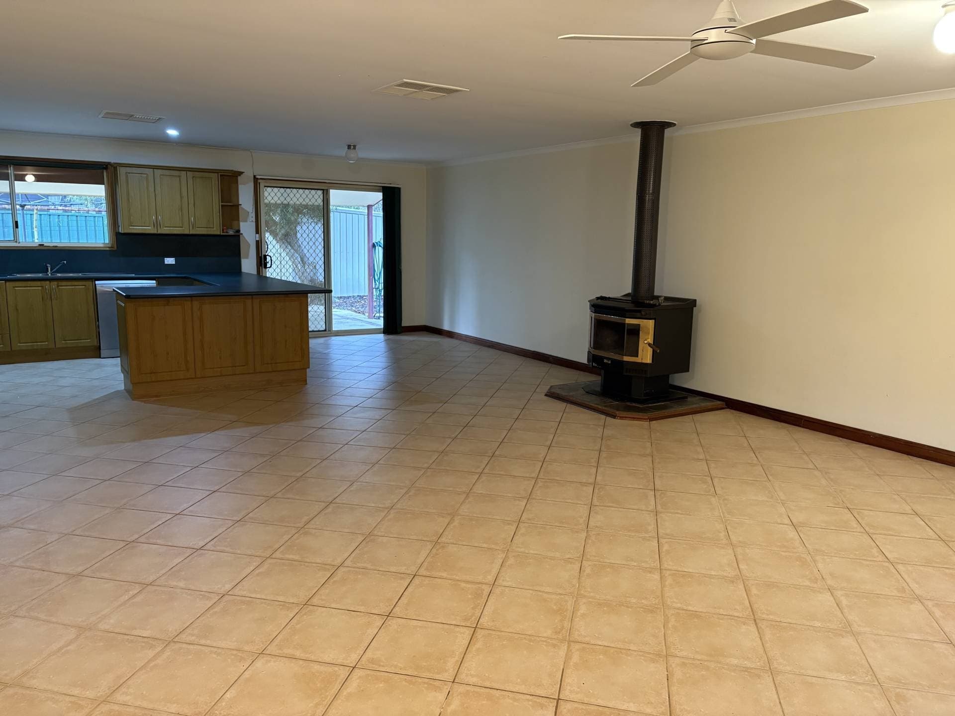 62 Pioneer Drive, Roxby Downs - Thumbnail 4