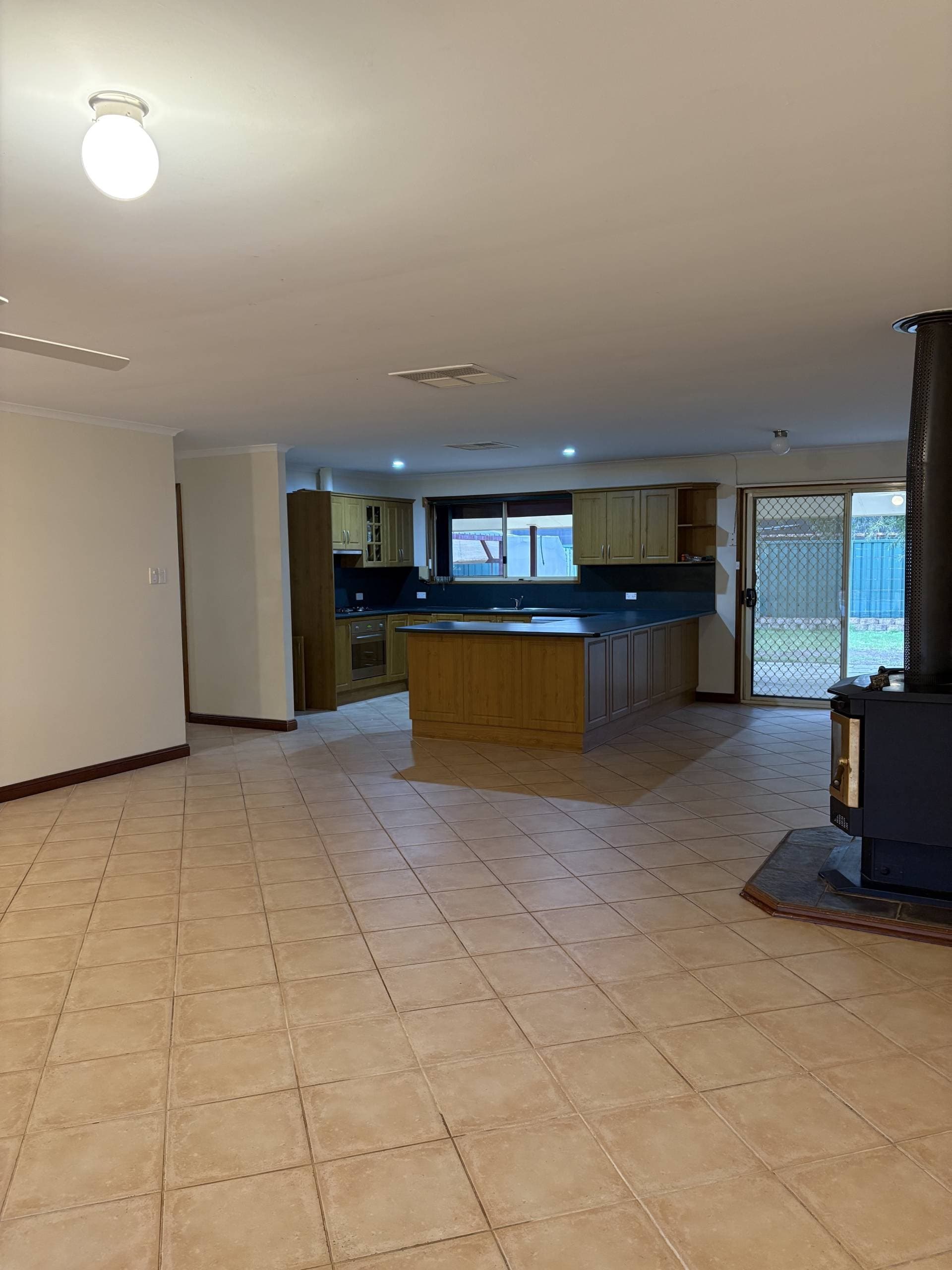 62 Pioneer Drive, Roxby Downs - Thumbnail 5