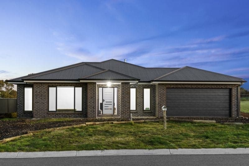 38 Clare Crescent Elliminyt VIC, Elliminyt - Image 1