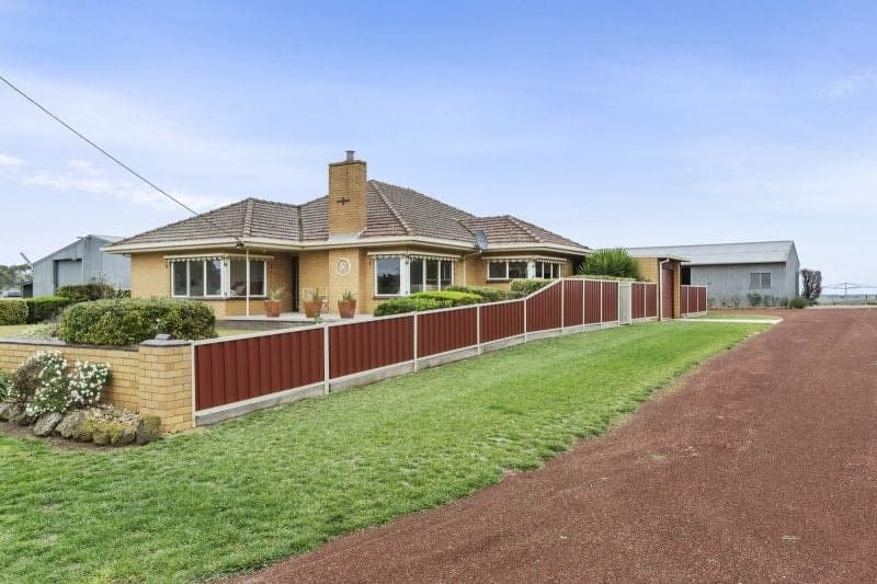 1209 Corangamite Lake Road Alvie VIC, Alvie - Thumbnail 2