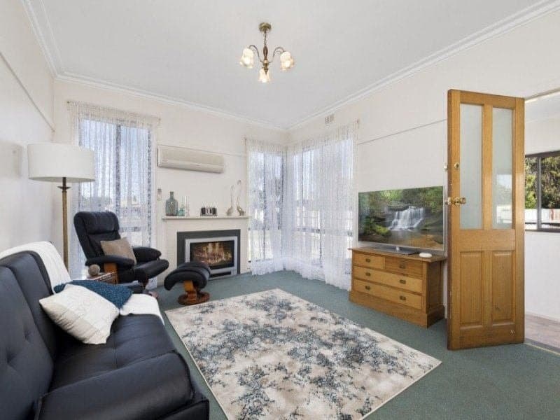 15 Selwood Street COLAC VIC, Colac - Thumbnail 2