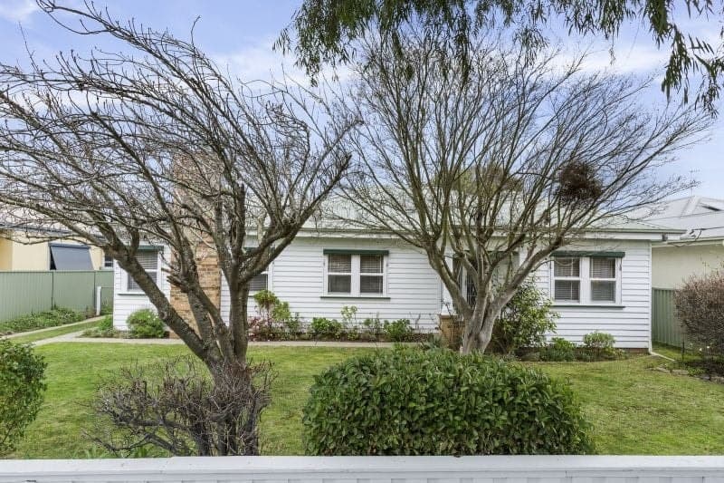 160 Hearn Street Colac VIC, Colac - Thumbnail 2