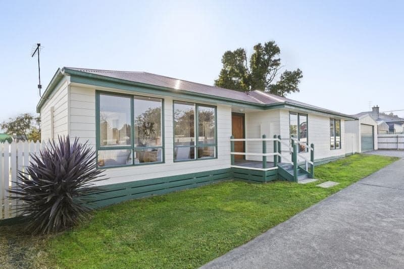 2/31 Campbell Street Colac VIC, Colac - Image 1