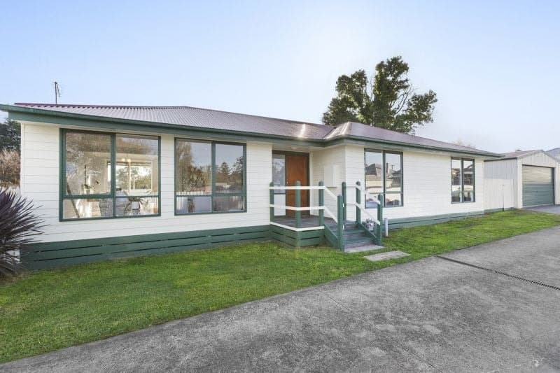2/31 Campbell Street Colac VIC, Colac - Thumbnail 2