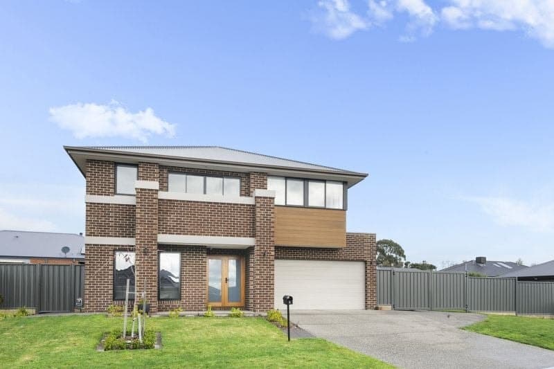 3 Clare Crescent Elliminyt VIC, Elliminyt - Image 1