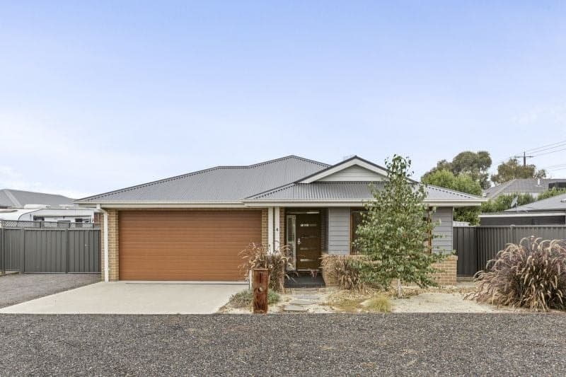 4 Speirs Street Colac VIC, Colac - Image 1