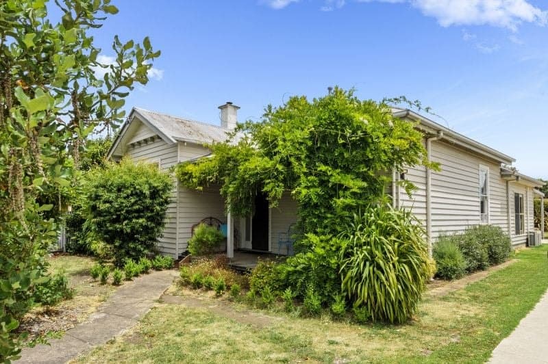 53 Armstrong Street Colac VIC, Colac - Image 1
