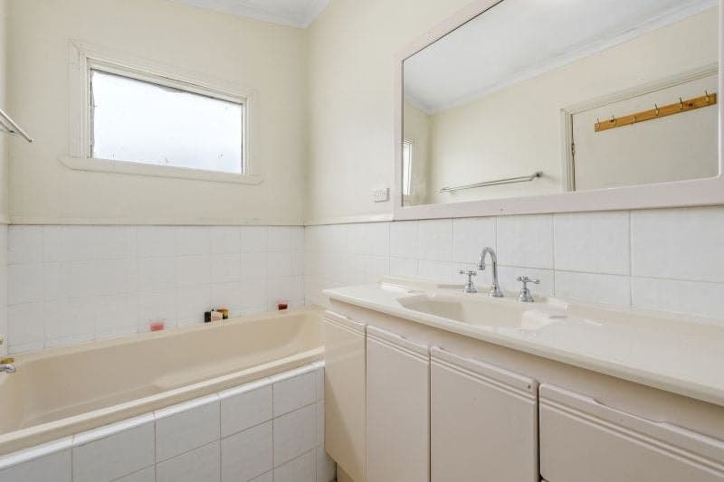 68 Mitchell Street Cobden VIC, Cobden - Thumbnail 4