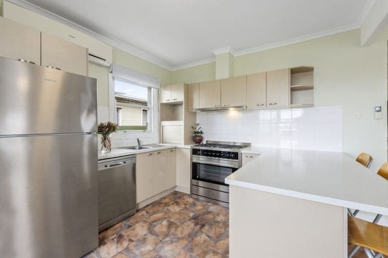7 Bartlett Street COLAC VIC, Colac - Thumbnail 2