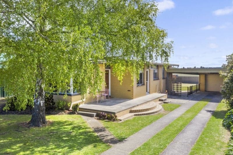 147 Armstrong Street COLAC VIC, Colac - Image 1