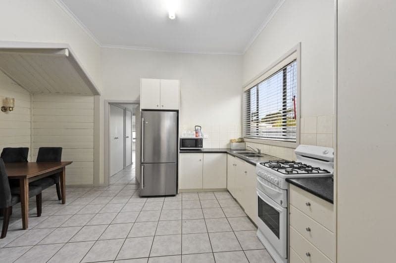 172 Queen Street COLAC VIC, Colac - Thumbnail 3