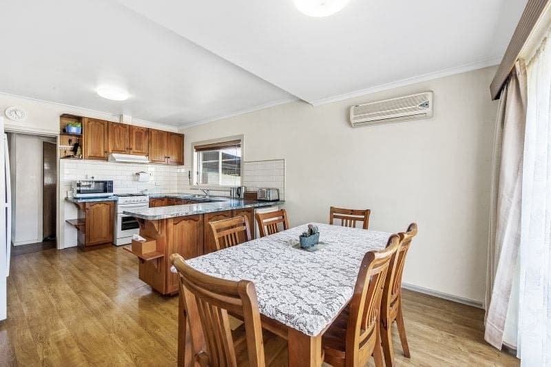 82 Murray Street East COLAC VIC, East Colac - Thumbnail 4