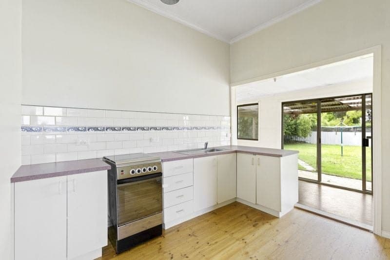 103 Wilson Street COLAC VIC, Colac - Thumbnail 2