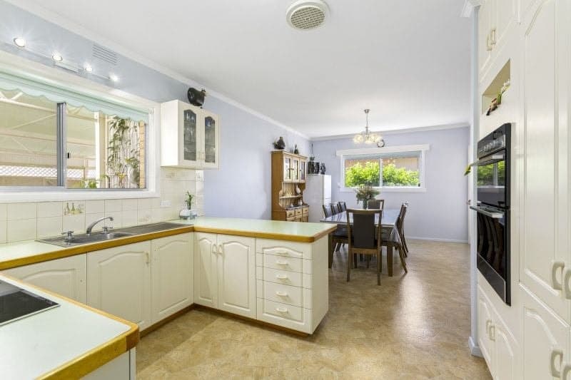 9 McAdam Crescent COLAC VIC, Colac - Thumbnail 3