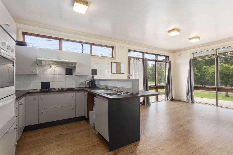 13 Murrock Street SIMPSON VIC, Simpson - Thumbnail 2