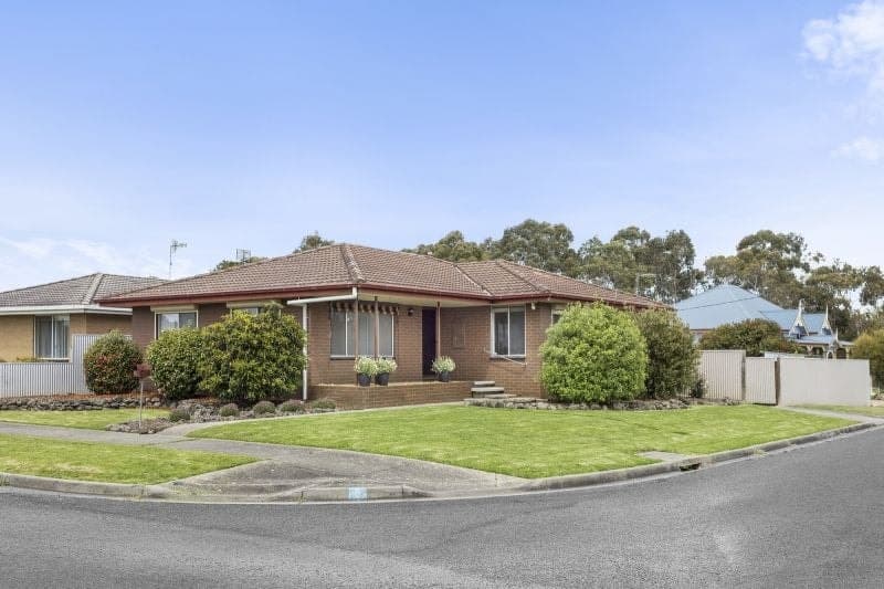 5 Nicholas Street COLAC VIC, Colac - Image 1