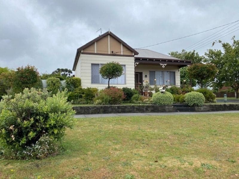 17 Pollack Street COLAC VIC, Colac - Image 1