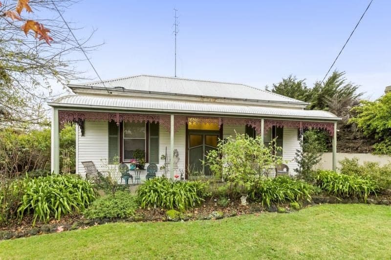155 Hearn Street COLAC VIC, Colac - Image 1