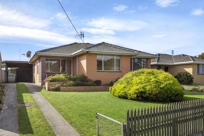9 Kardella Street SIMPSON VIC, Simpson - Image 1