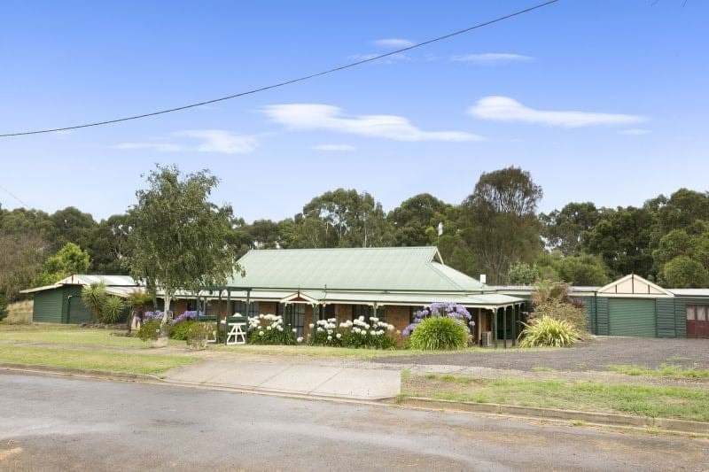 2-22 Polonia Road SIMPSON VIC, Simpson - Image 1